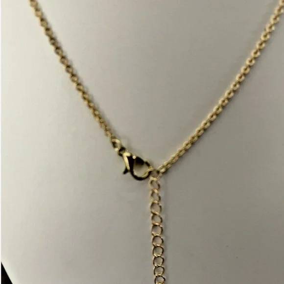 Gold Mother of Pearl Pendant Necklace - Picture 3 of 4